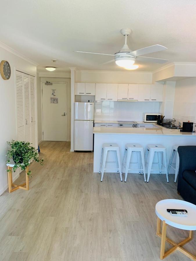 Emerald Sands Holiday Apartments Surfers Paradise Buitenkant foto