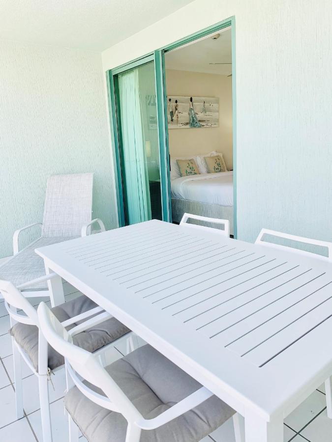 Emerald Sands Holiday Apartments Surfers Paradise Buitenkant foto