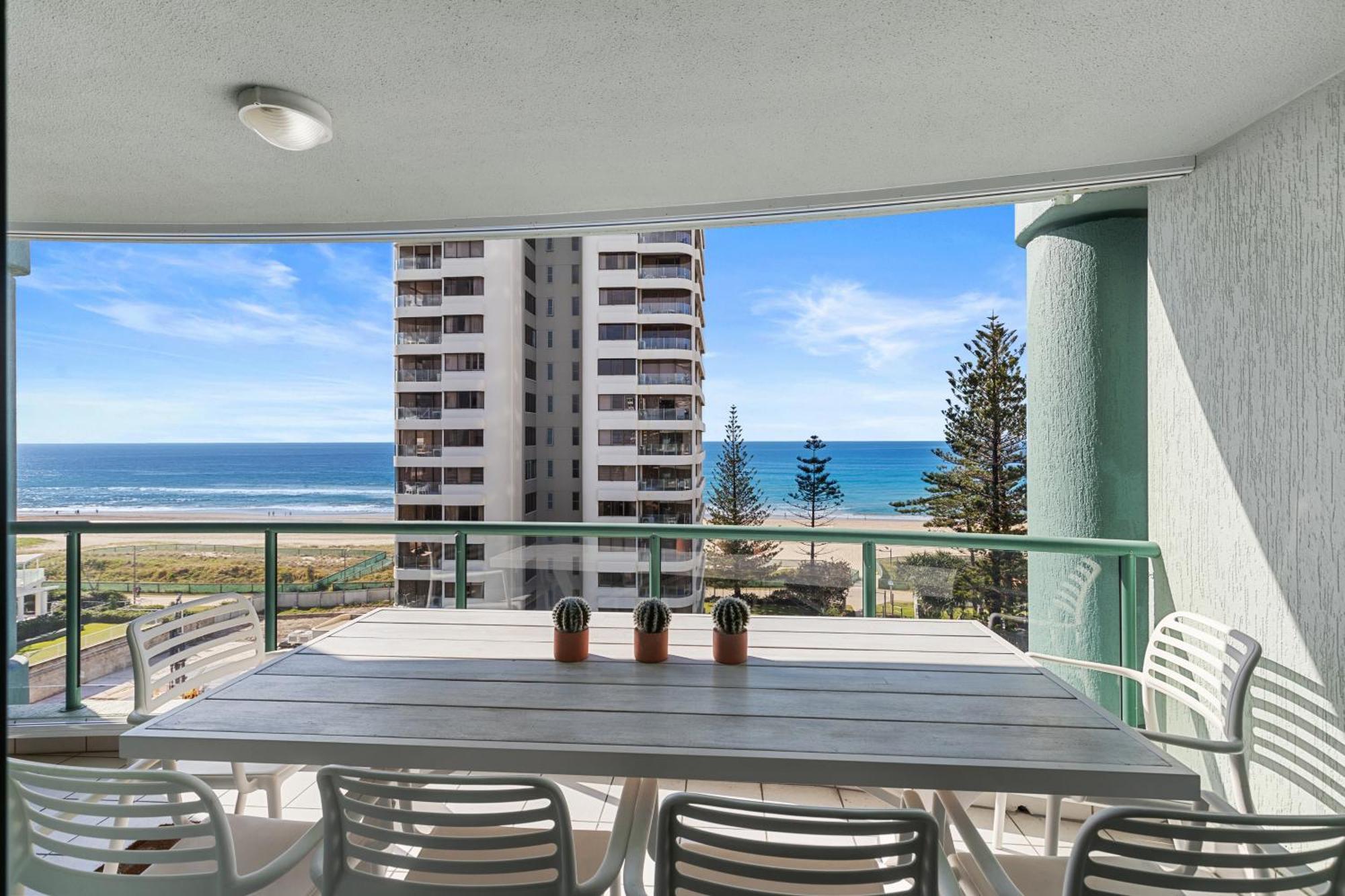 Emerald Sands Holiday Apartments Surfers Paradise Kamer foto