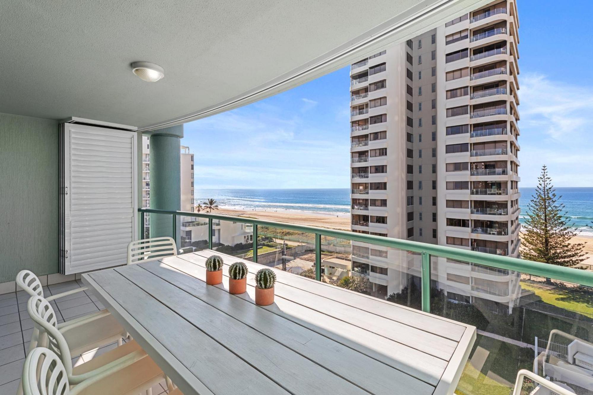 Emerald Sands Holiday Apartments Surfers Paradise Kamer foto