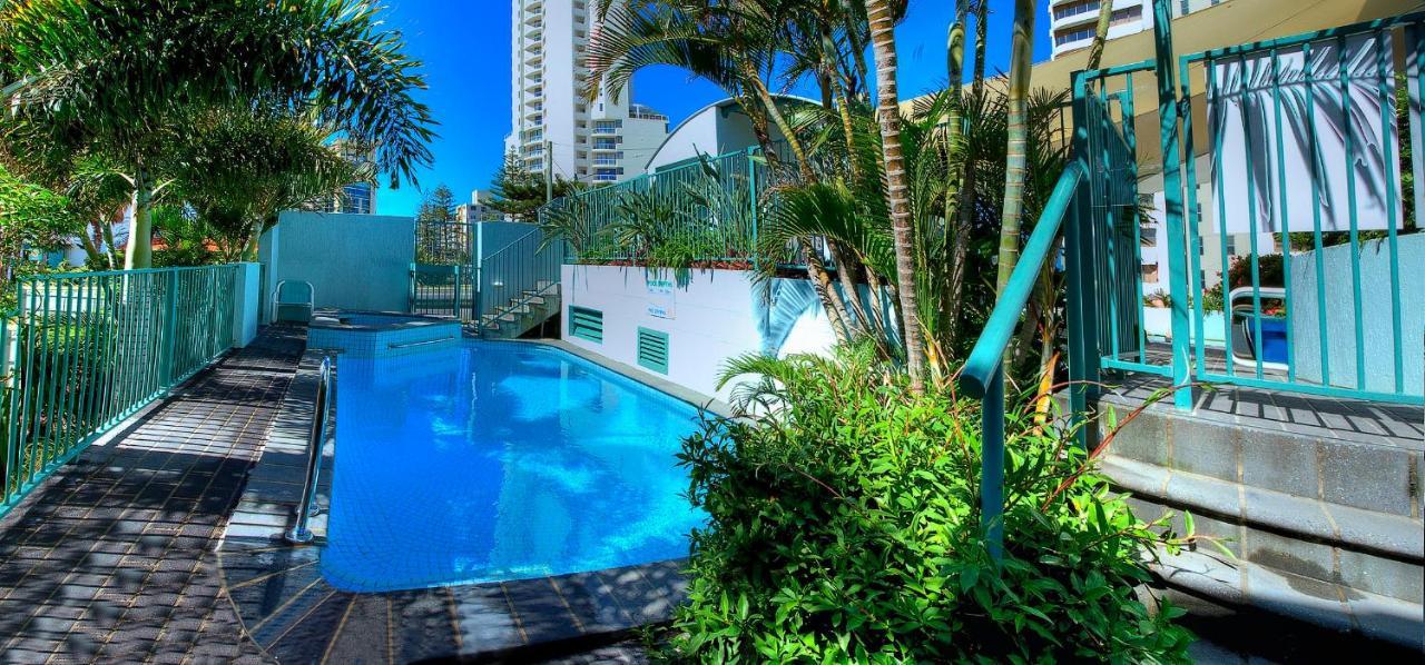 Emerald Sands Holiday Apartments Surfers Paradise Buitenkant foto