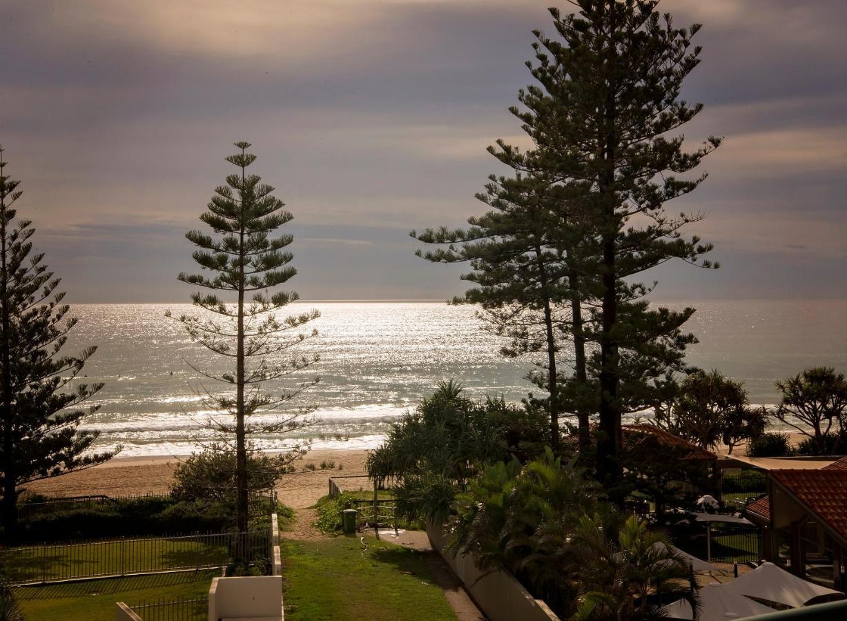 Emerald Sands Holiday Apartments Surfers Paradise Buitenkant foto